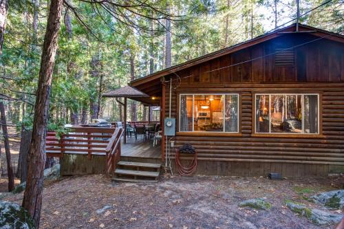 4 Pine Creek Cabin - image 2