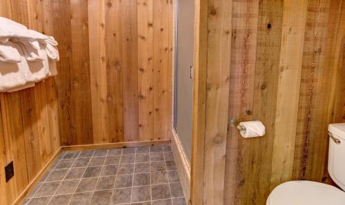 17B Tylers Timber Lodge - image 4