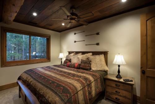 1R Rustic Retreat - image 4