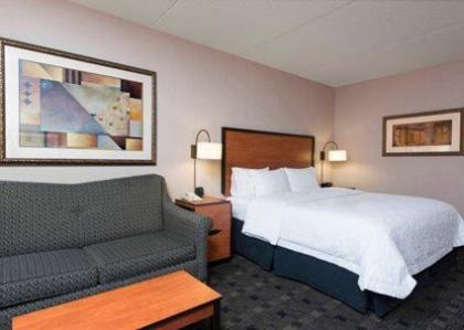 Hampton Inn and Suites Indianapolis-Fishers - image 10