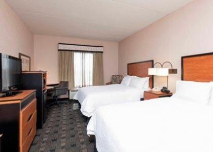 Hampton Inn and Suites Indianapolis-Fishers - image 6