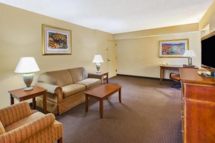 AmericInn by Wyndham Fishers Indianapolis - image 9