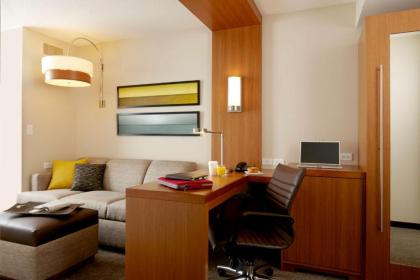 Hyatt Place Indianapolis Fishers - image 12