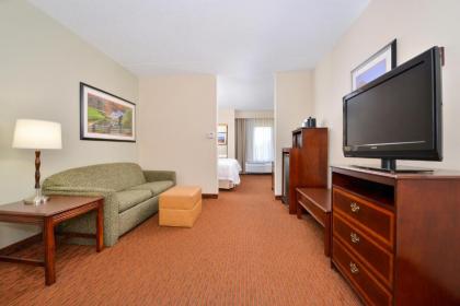 Hampton Inn Waynesboro/Stuarts Draft - image 14