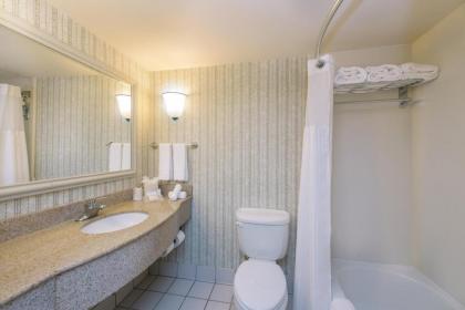 Hilton Garden Inn Poughkeepsie/Fishkill - image 2