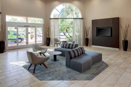 Courtyard by Marriott Fort Lauderdale North/Cypress Creek - image 13