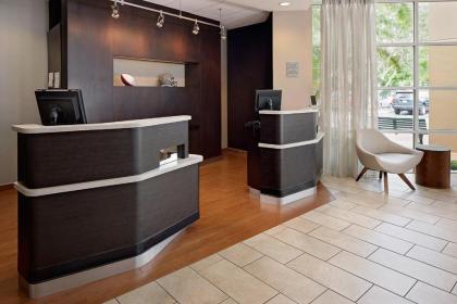 Courtyard by Marriott Fort Lauderdale North/Cypress Creek - image 17