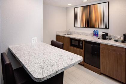 Courtyard by Marriott Fort Lauderdale North/Cypress Creek - image 8