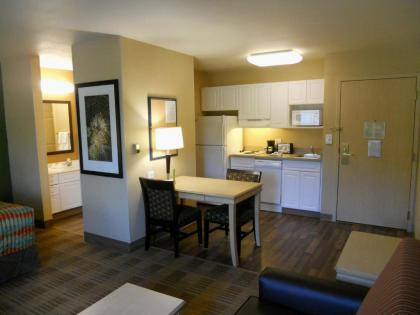 Extended Stay America Suites - Orlando - Lake Buena Vista - image 8