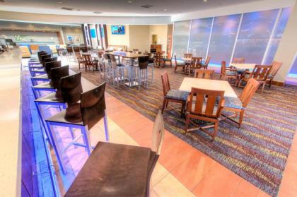 Holiday Inn Tampa Westshore - Airport Area an IHG Hotel - image 11