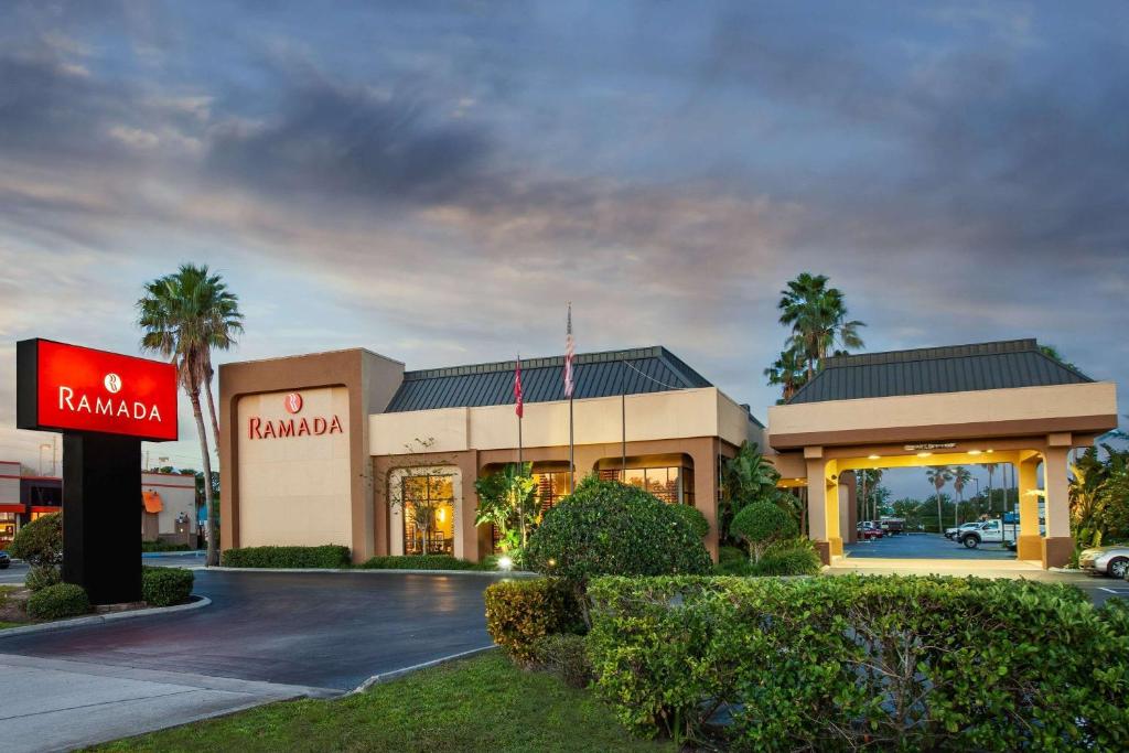 Ramada by Wyndham Orlando Florida Mall - main image