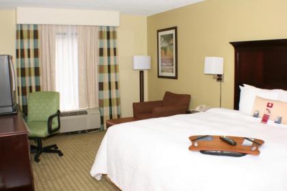 Hampton Inn Naples-Central - image 5