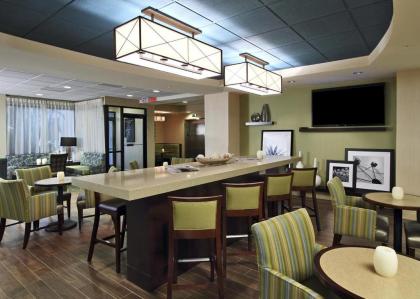 Hampton Inn Cocoa Beach - image 3