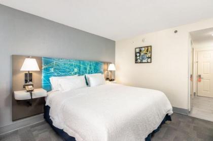 Hampton Inn Daytona Shores-Oceanfront - image 4