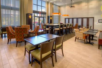 Hampton Inn & Suites Destin - image 3