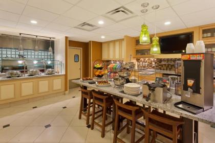 Hilton Garden Inn Gainesville - image 5