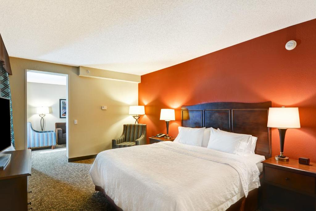 Hampton Inn Deerfield Beach - image 5