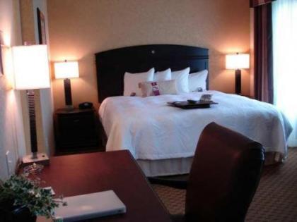 Hampton Inn & Suites Jacksonville-Airport - image 3