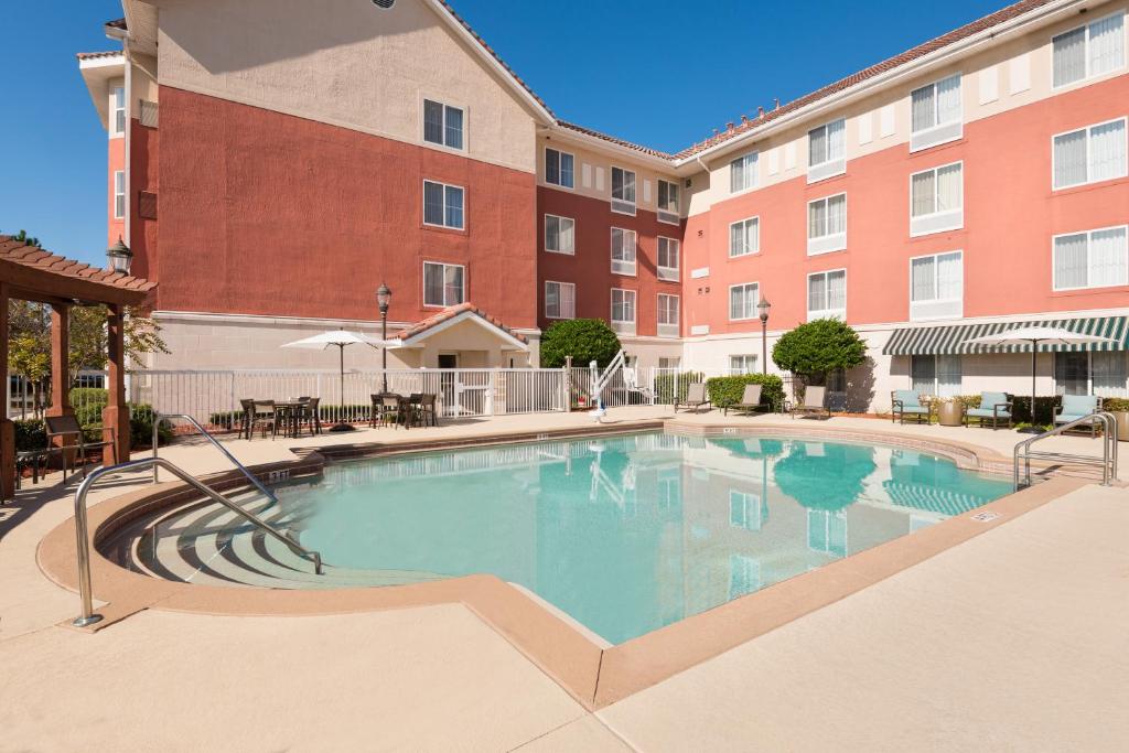 Homewood Suites by Hilton Jacksonville-South/St. Johns Ctr. - main image