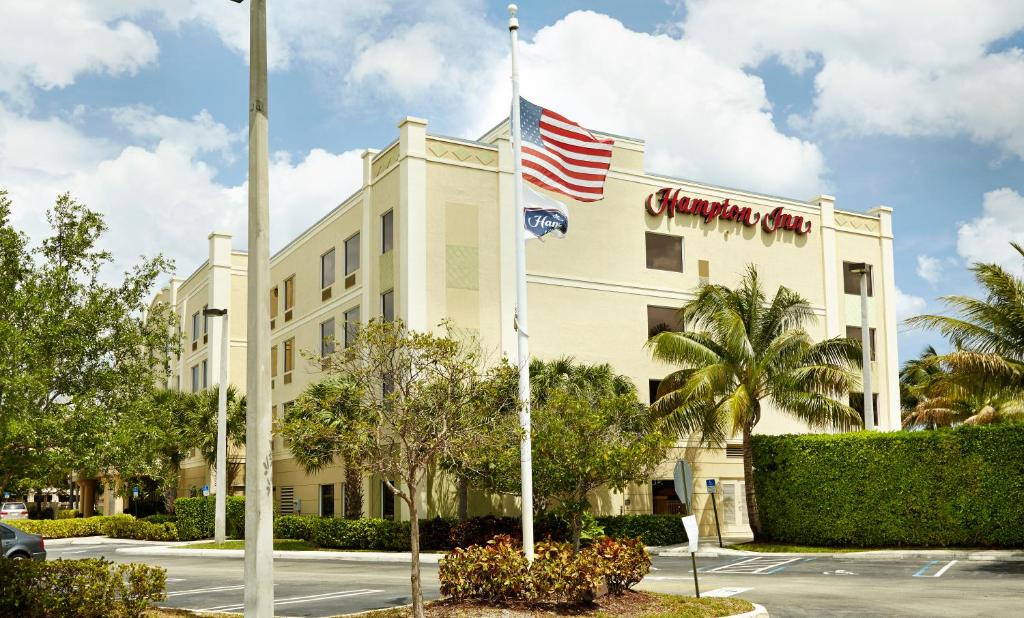 Hampton Inn West Palm Beach Central Airport - main image