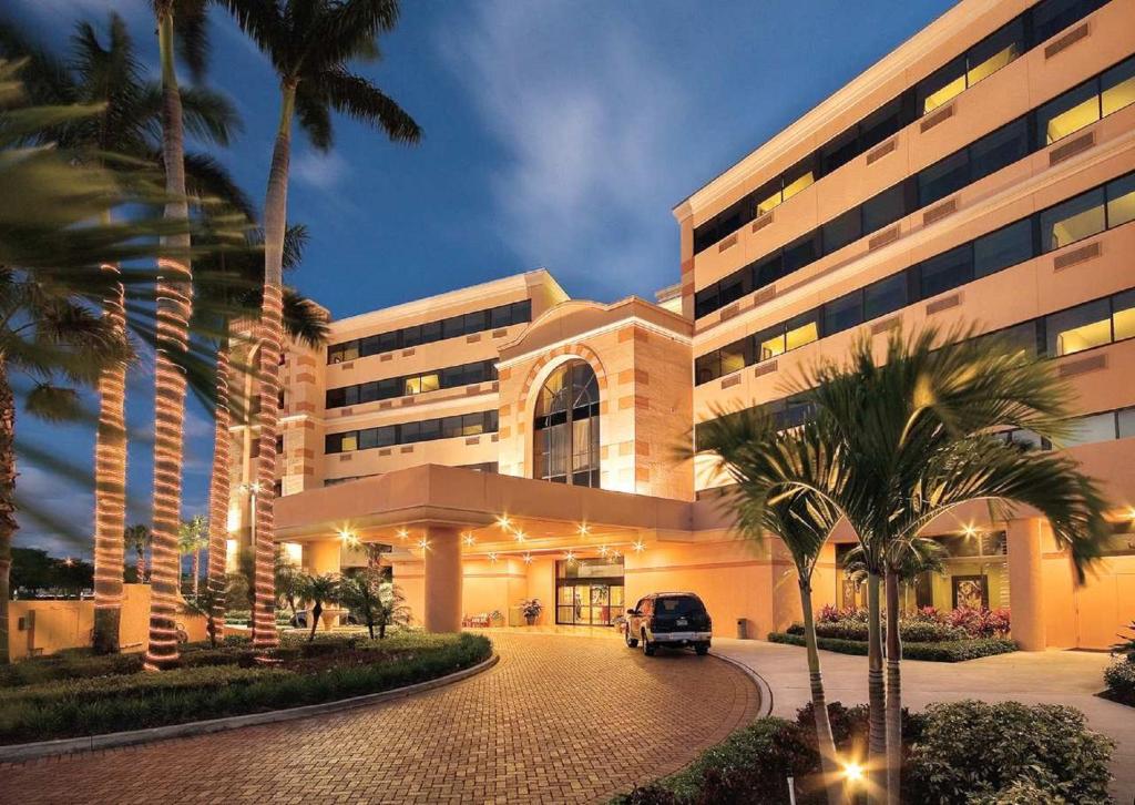 DoubleTree by Hilton West Palm Beach Airport - main image