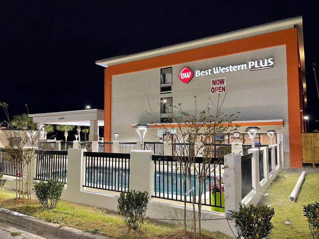 Best Western Plus Panama City Hotel - main image