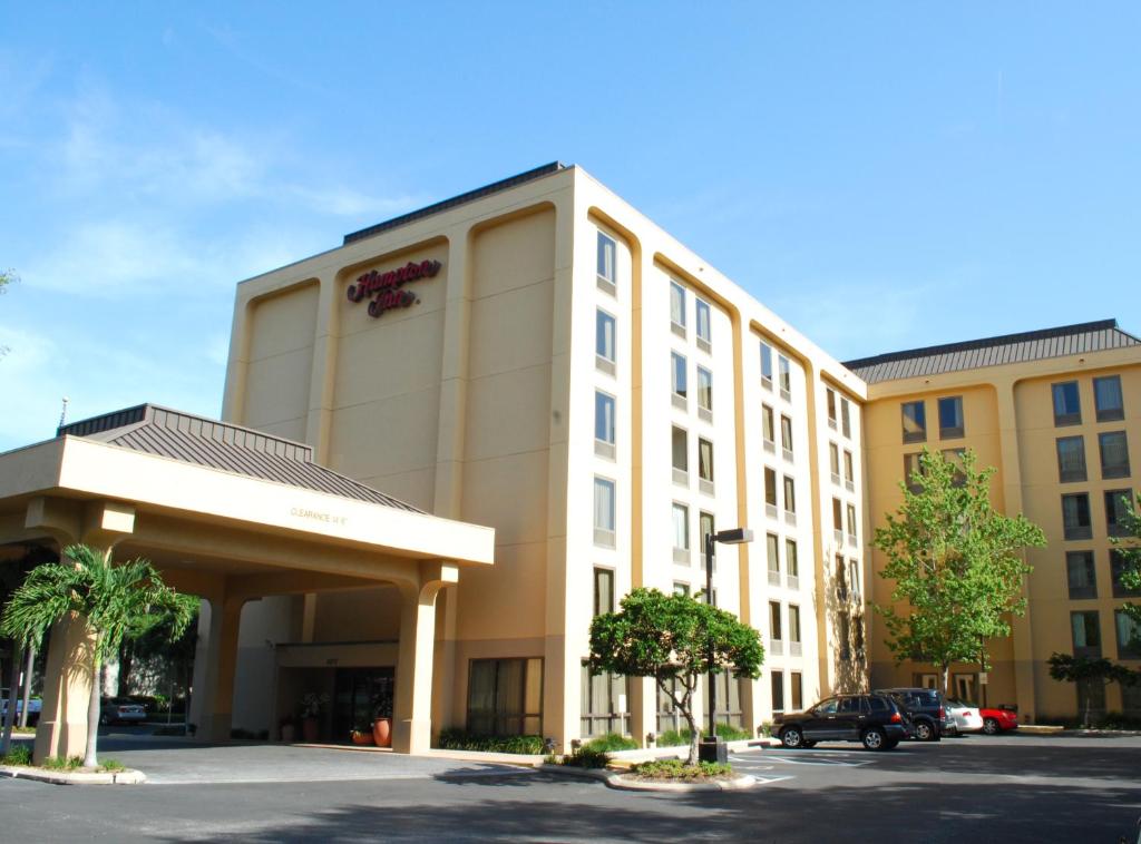 Hampton Inn Tampa International Airport/Westshore - image 4