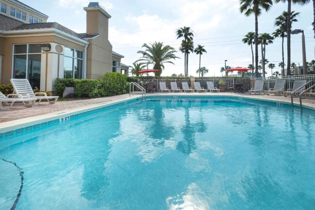 Hilton Garden Inn Saint Augustine Beach - image 2