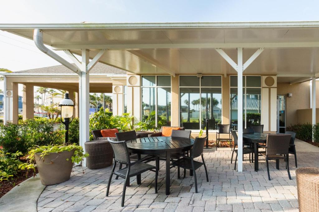 Hilton Garden Inn Saint Augustine Beach - image 3