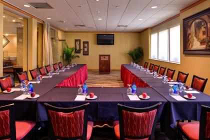 DoubleTree by Hilton Hotel Tampa Airport-Westshore - image 5