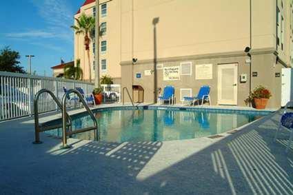 Hampton Inn Tampa-Rocky Point - image 3