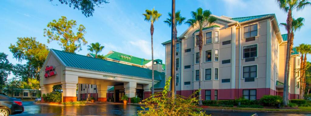 Hampton Inn & Suites Tampa-North - main image