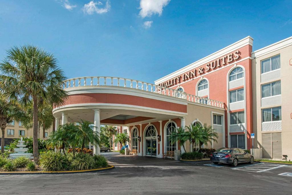 Quality Inn & Suites Near the Theme Parks - main image