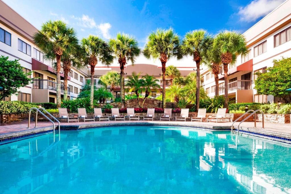 Sheraton Suites Orlando Airport Hotel - main image