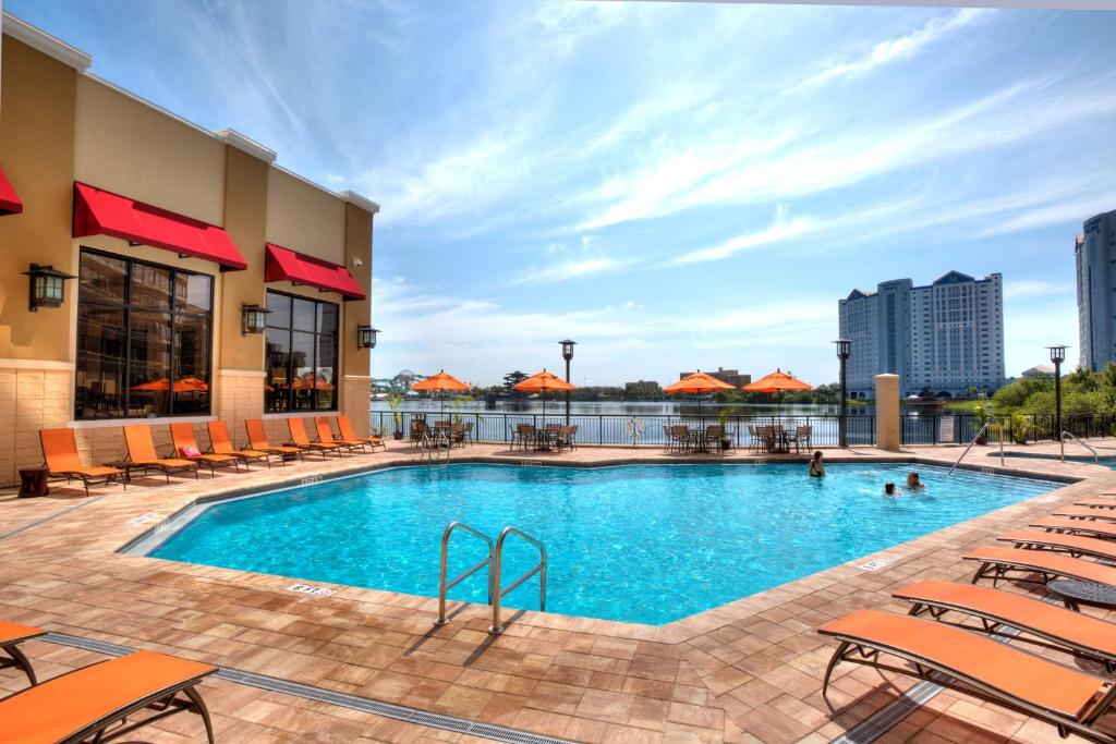 Ramada Plaza Resort & Suites By Wyndham Orlando International Drive - main image