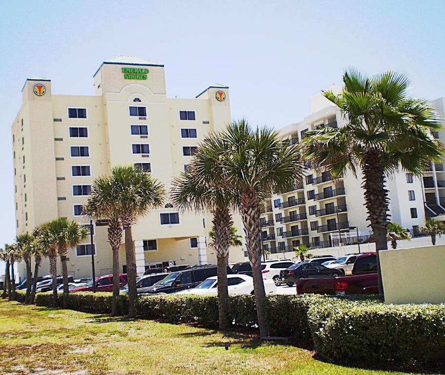 Emerald Shores Hotel - Daytona Beach - image 2