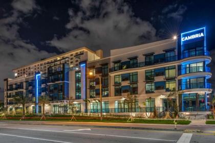 Cambria Hotel Fort Lauderdale Beach - image 2