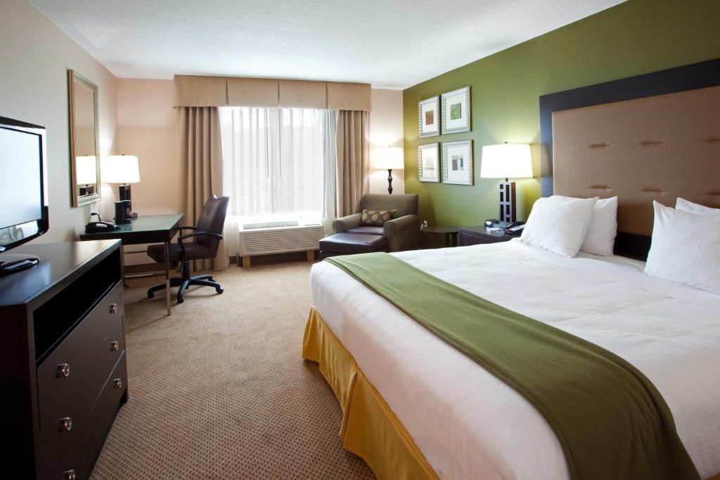 Holiday Inn Express Hotel & Suites Jacksonville - Mayport / Beach an IHG Hotel - image 4