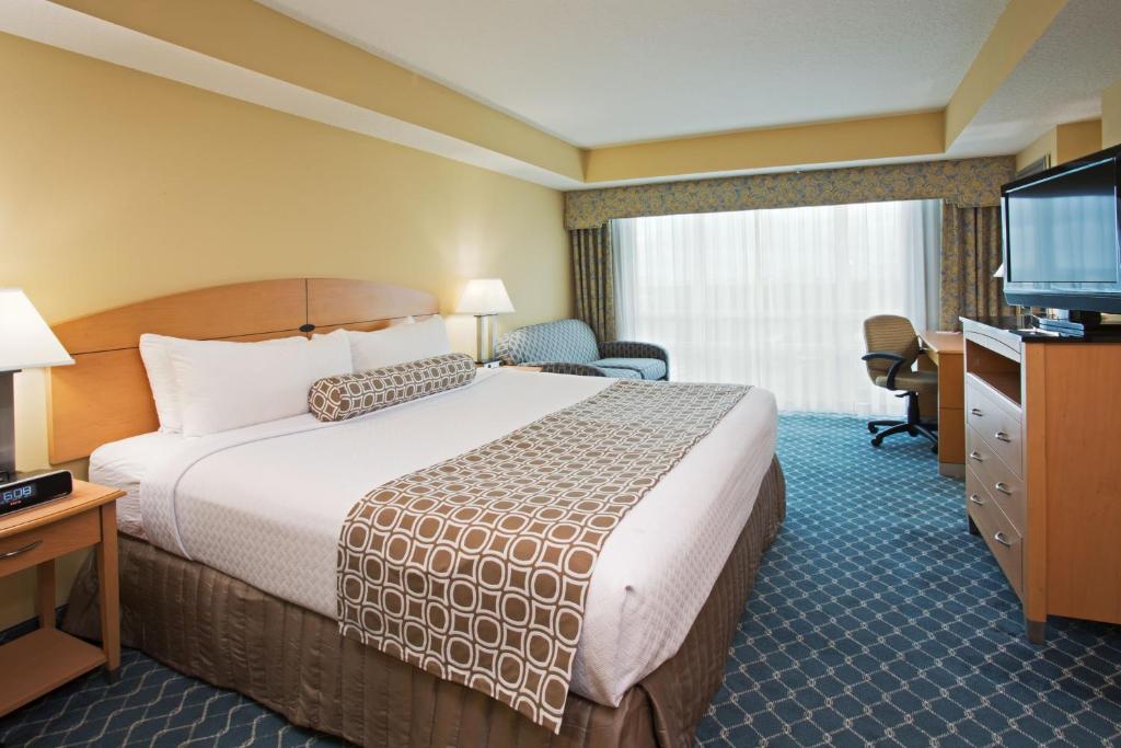 Crowne Plaza Hotel Orlando-Universal an IHG Hotel - image 3