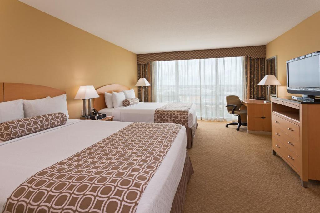 Crowne Plaza Hotel Orlando-Universal an IHG Hotel - image 4