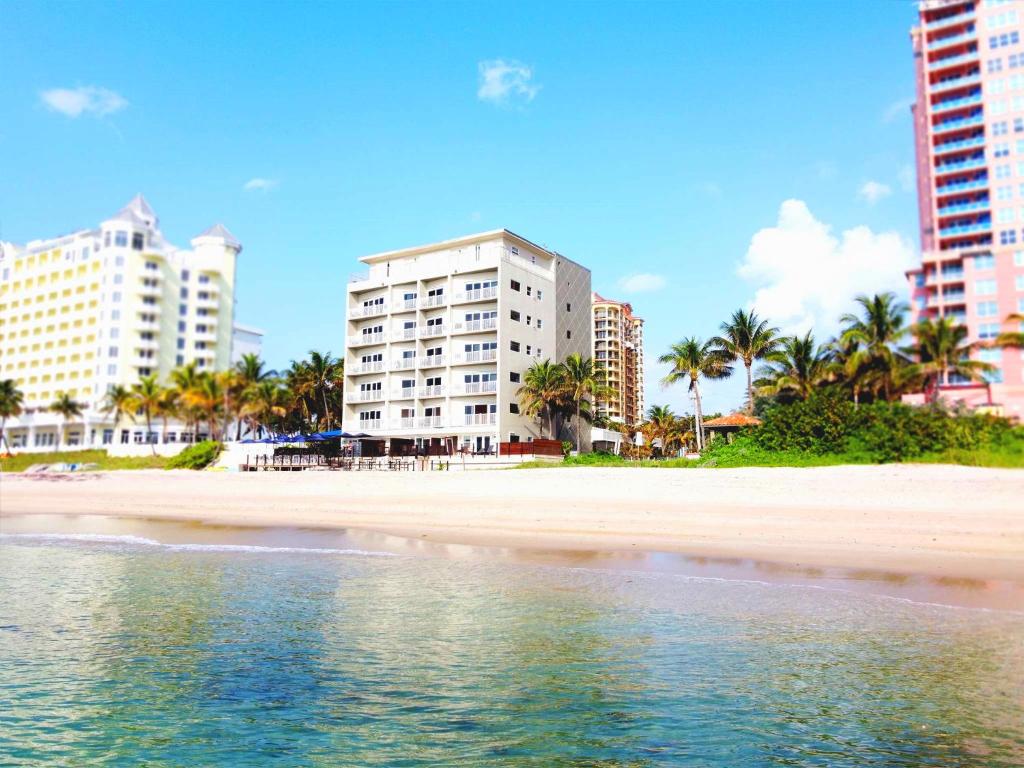 Sun Tower Hotel & Suites on the Beach - main image