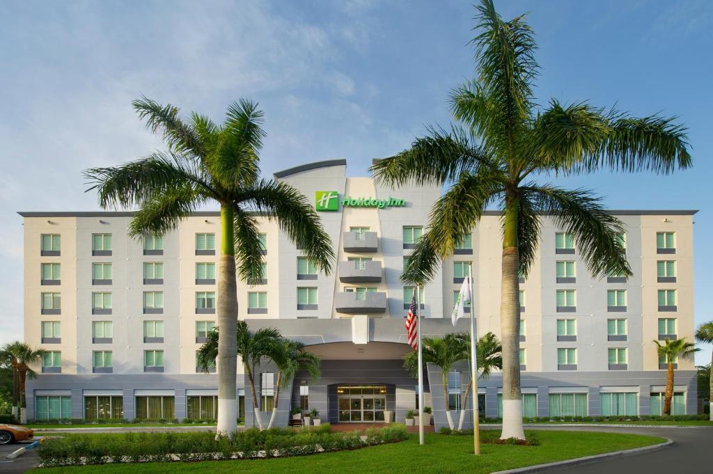 Holiday Inn Hotel Miami-Doral Area an IHG Hotel - main image