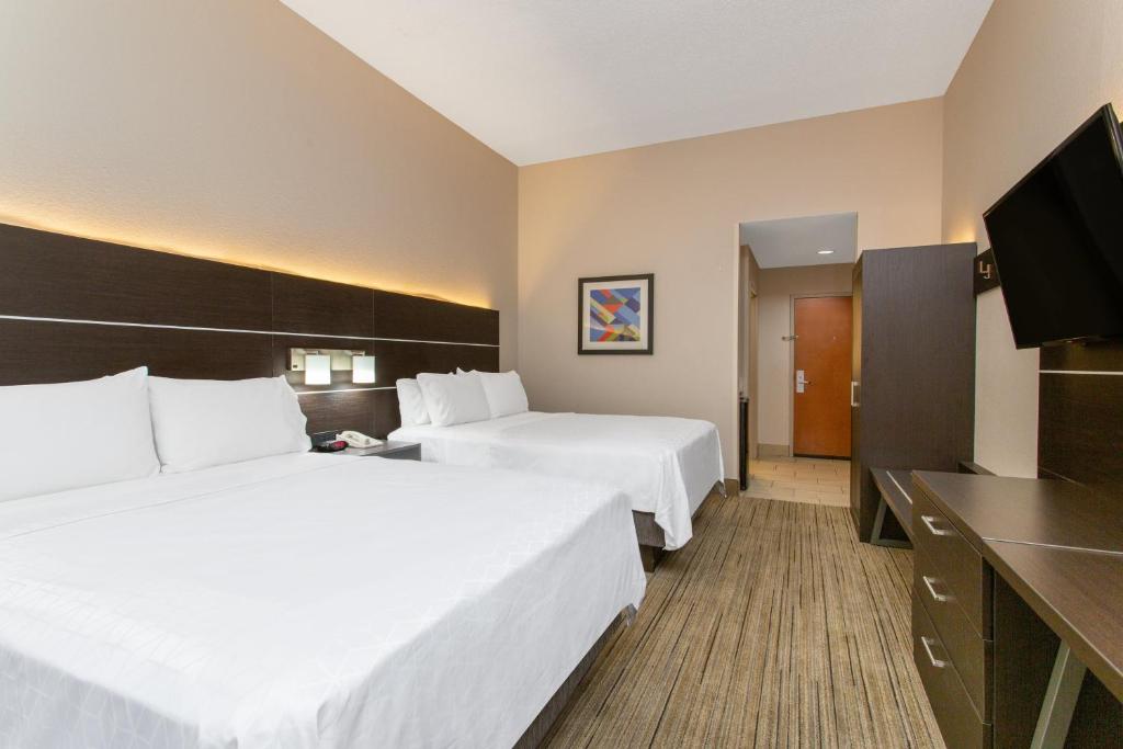 Holiday Inn Express Silver Springs - Ocala an IHG Hotel - image 5