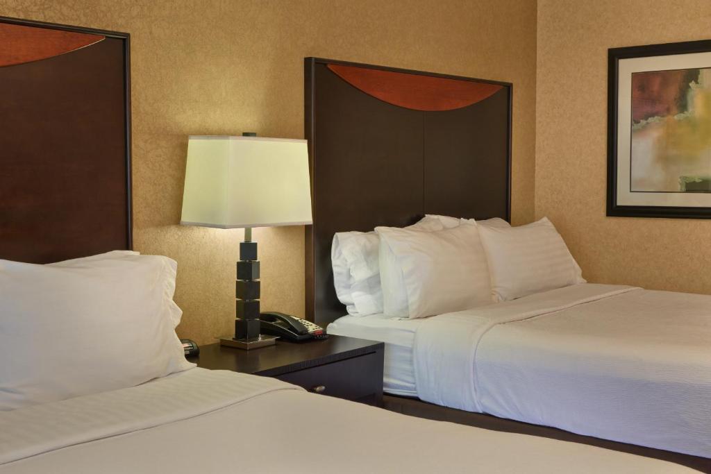 Holiday Inn Jacksonville E 295 Baymeadows an IHG Hotel - image 2