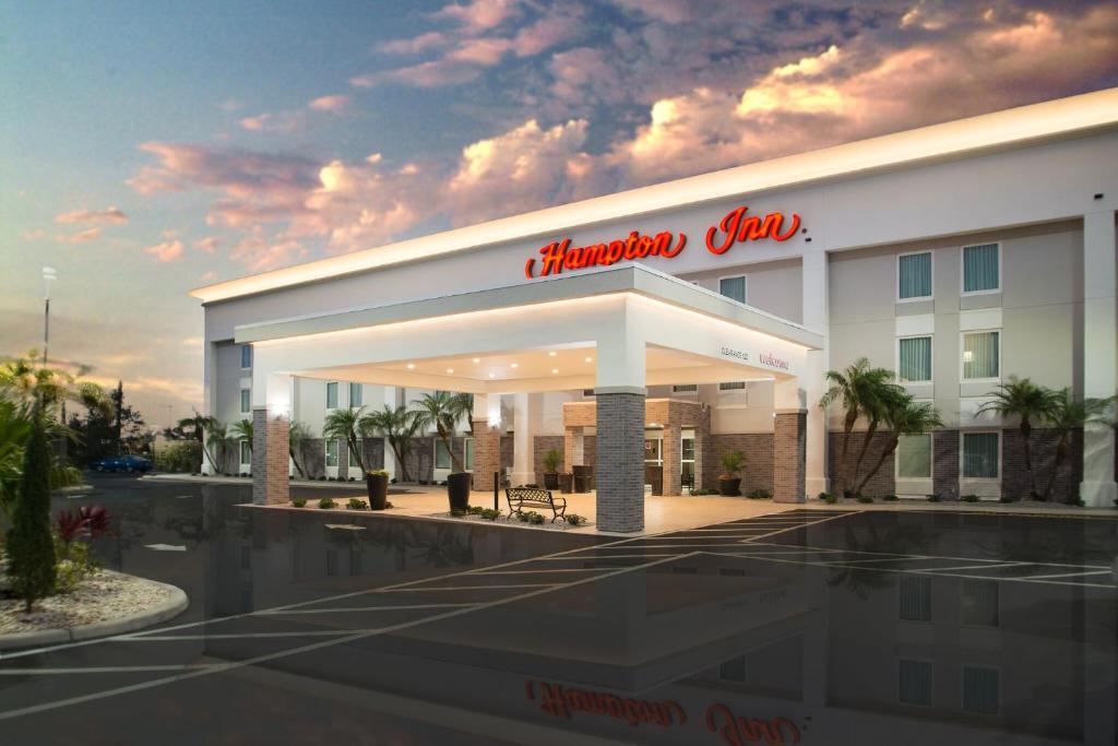 Hampton Inn Port Charlotte - main image