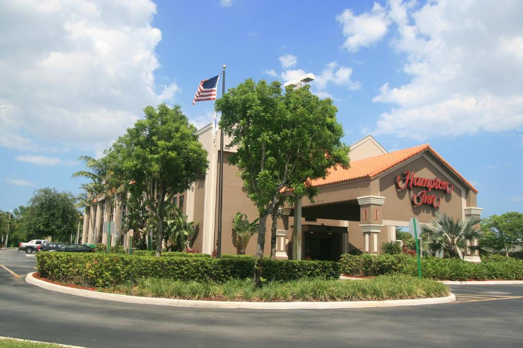 Hampton Inn Commercial Boulevard-Fort Lauderdale - main image