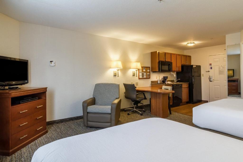 Candlewood Suites Jacksonville East Merril Road an IHG Hotel - image 4