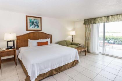 Wyndham Garden Fort Myers Beach - image 4