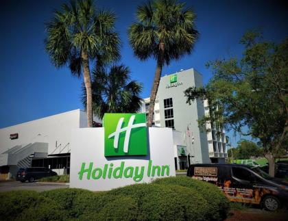 Holiday Inn Gainesville-University Center an IHG Hotel - image 1