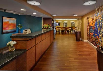 Fairfield Inn and Suites by Marriott Palm Beach - image 2